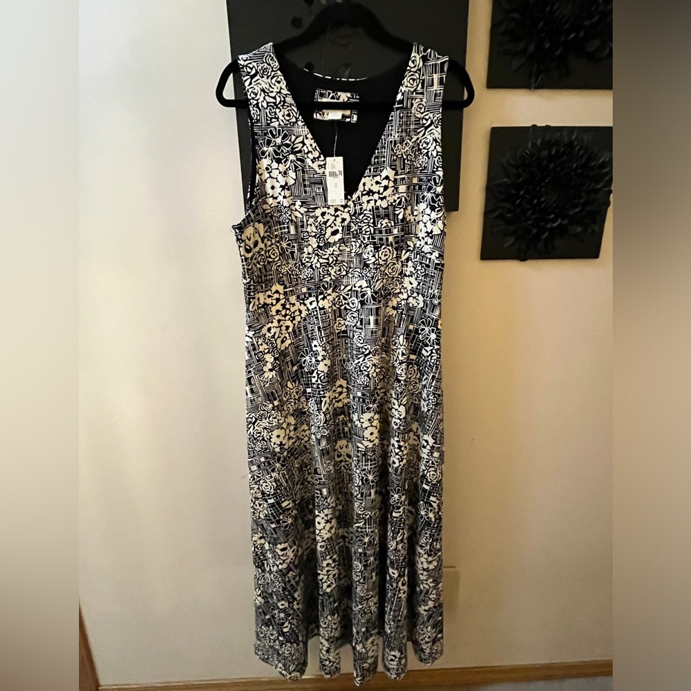 Maeve anthropology, dress new with tags, black white pattern V-neck sleeveless